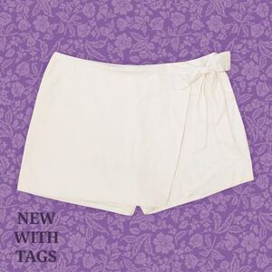 NWT Gianni Bini Danielle Ivory Wrap Miniskirt Skort with Bow Detail | Size XL